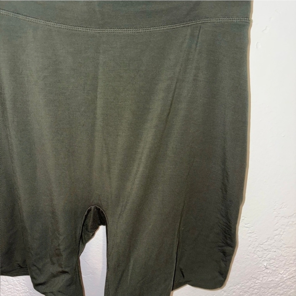 Nuuds Forest Green Biker Shorts L